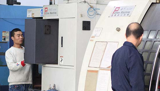 在深圳怎么選擇專業的模具開模廠呢？